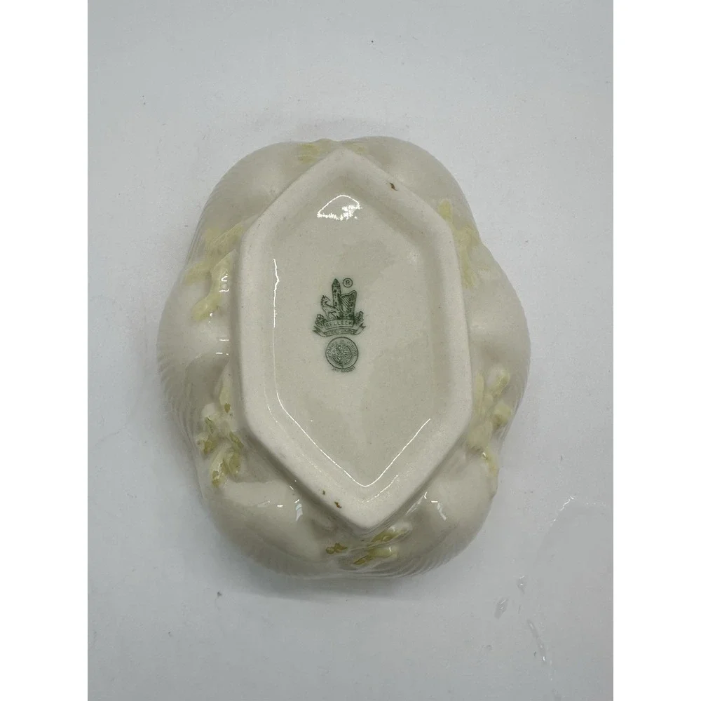 VINTAGE BELLEEK IRISH PORCELAIN SHELL CORAL PATTERN CANDY‎ NUT BOWL LUSTRE